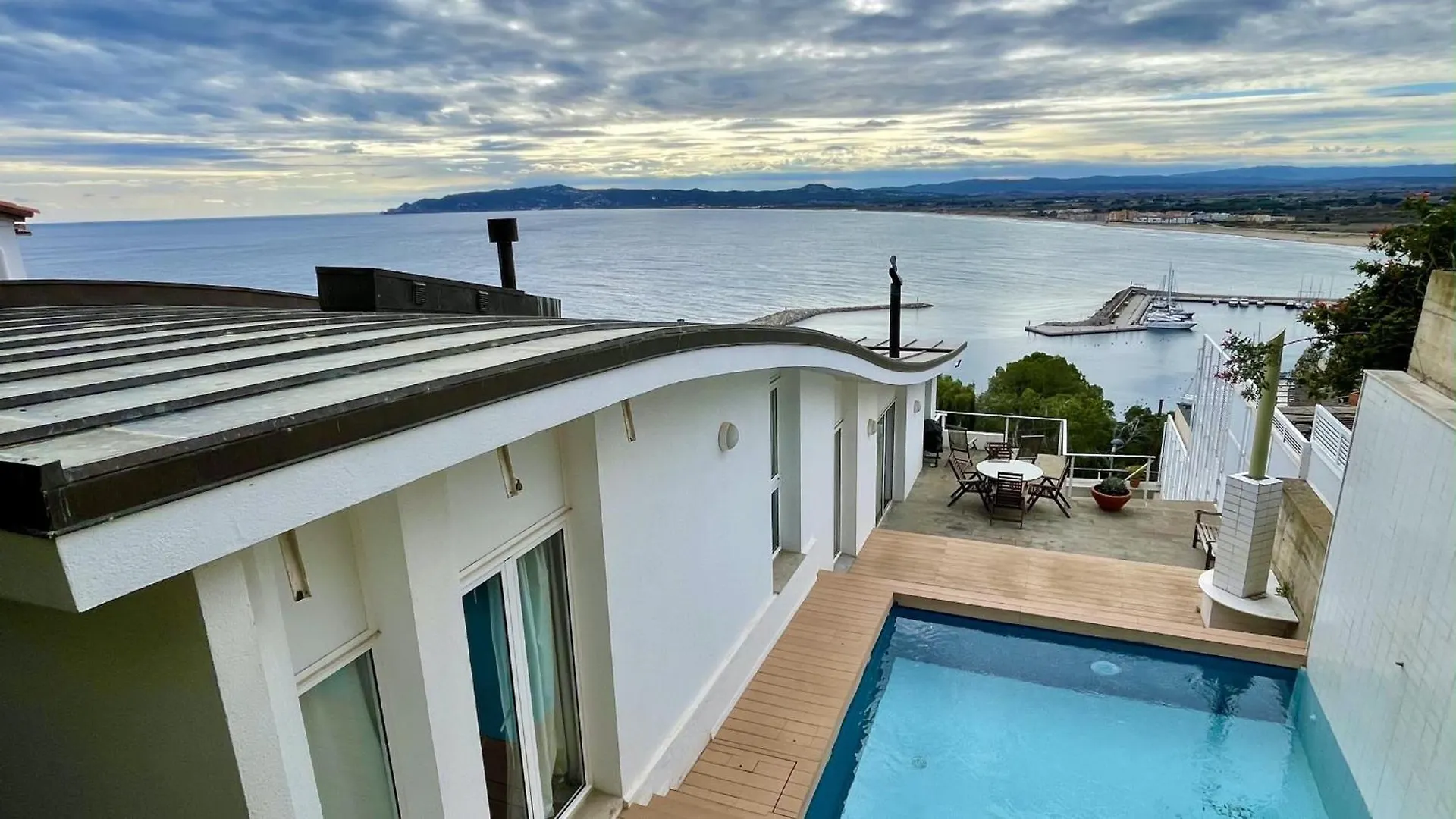 Villa Azure أولاستارتيت